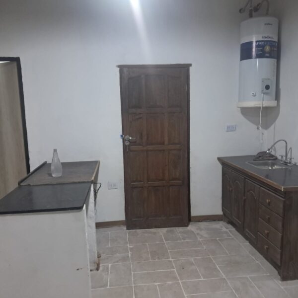 SE ALQUILA DEPARTAMENTO